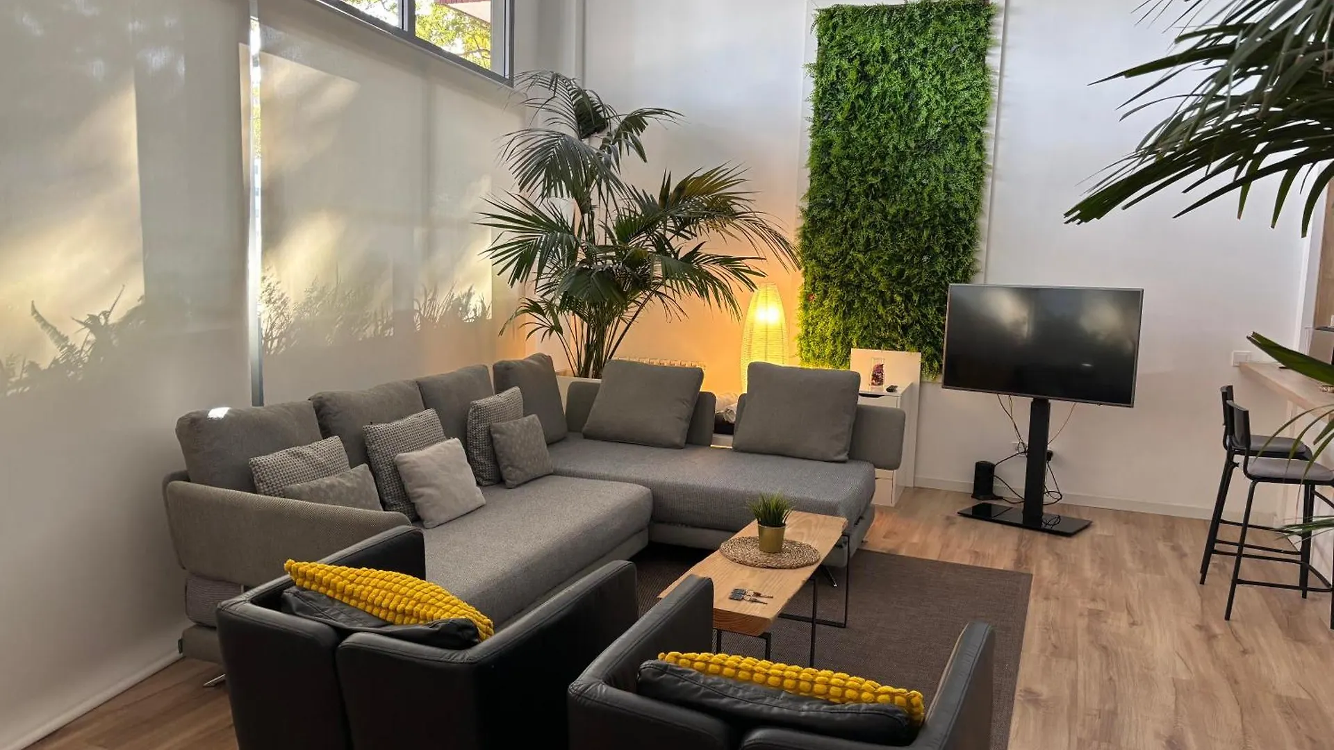 Apartment Close Barcelona - Rentals Badalona Beach 0*,  Spain