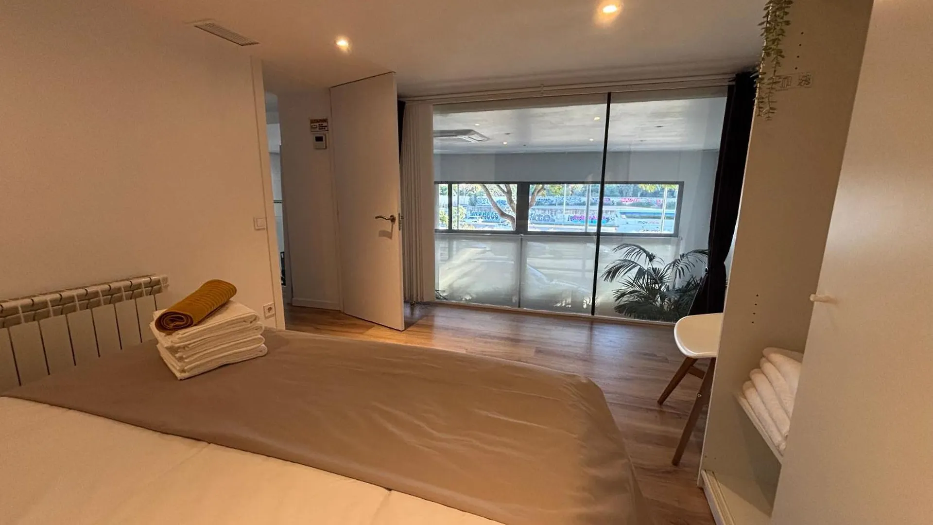 Apartment Close Barcelona - Rentals Badalona Beach Spain